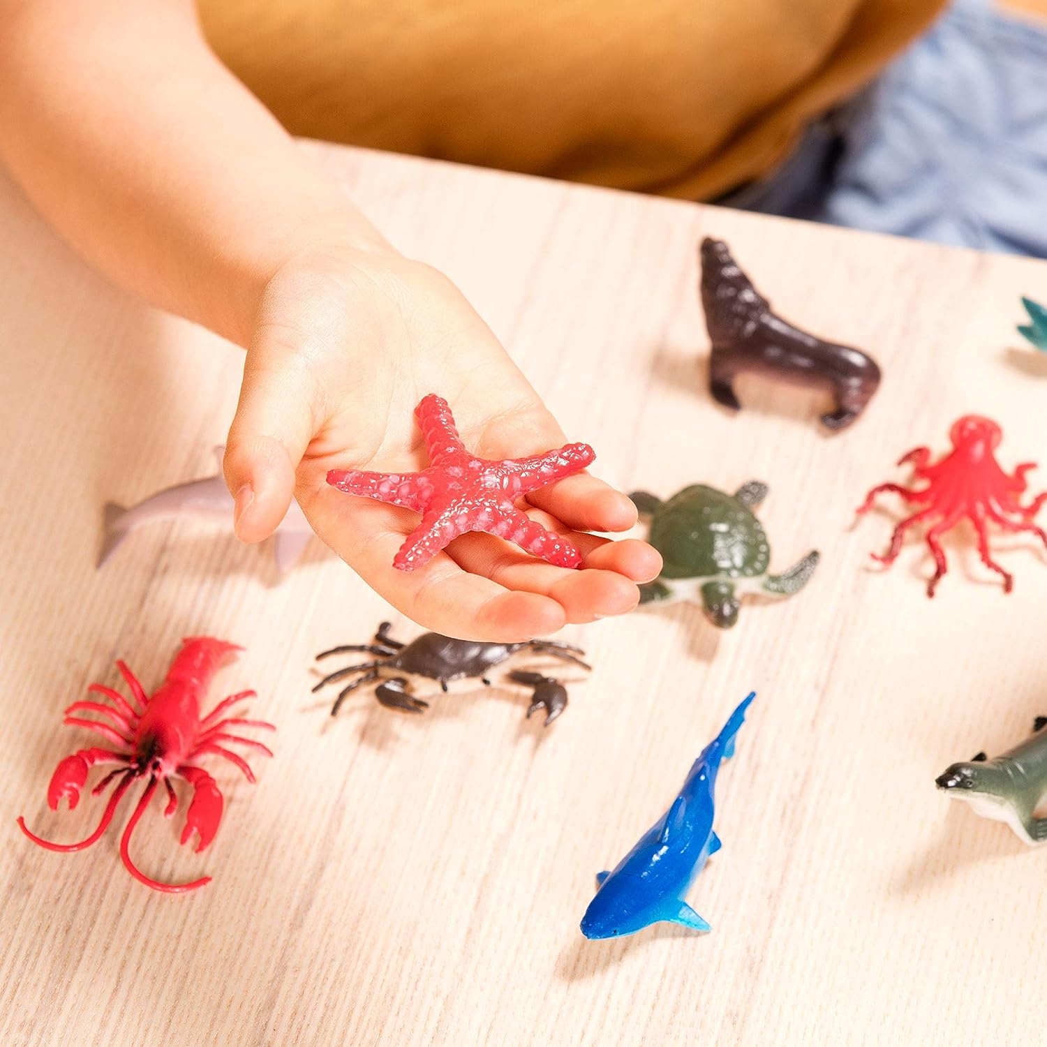 Terra by Battat - Sea Animals in Tube Playset - Animal Figures for Kids - 60pcs Multi, 2" - Image 5